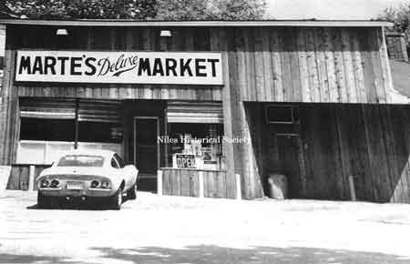 The building at 1328 Robbins, was built in 1920 and occupied by the Macali’s Market from 1953-1964.