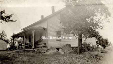 A photograph of the Ohl Homestead. It was built by Michael and used as an inn before being destroyed by the Meander Dam construction.