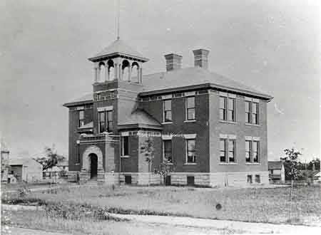 A close-up of the Jackson School building, or Warren Avenue School building.