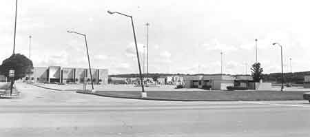 Front of the Eastwood Mall, highlighting the Strouss Department Store, 1976.