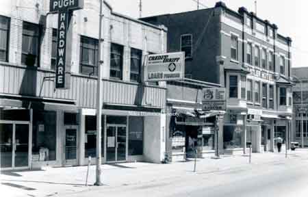 The restaurant was located at 9 North Main Street, between the Antler Hotel and Credit Thrift with Pugh Hardware on the right.