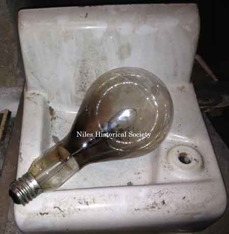 Large light bulb and sink