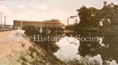 Niles-Alliance railroad covered bridge over the Mahoning River.