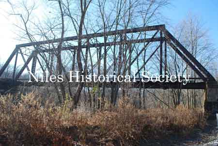 Photographs taken in 2011 of the iron bridge over Meander Creek.