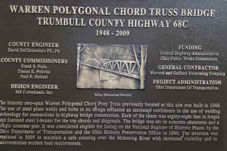 The second bridge had been a polygonal chord truss bridge erected in 1948 that has been replaced by a flat bridge in 2009.