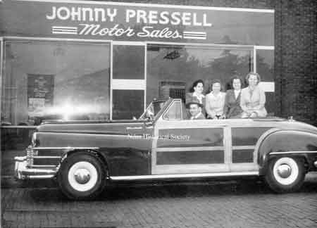 One of the many businesses that occupied the Sigler Building was Johnny Pressell Motor Sales during the 40’s and 50’s.