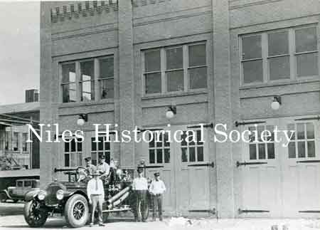 In 1931 the old city building got a new addition on the front and the rest of the building was extensively remodeled for the Police and Fire Departments.