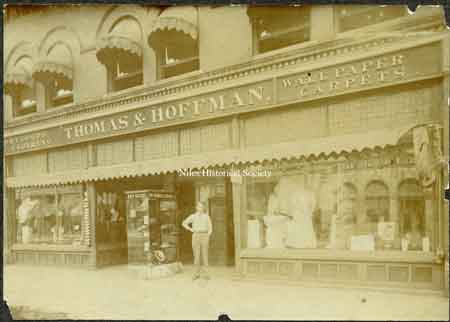 Thomas & Hoffman Department Store Advertisement ca 1906