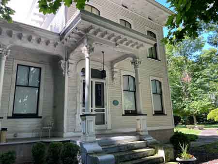 When first built, carriages would stop at this main entrance to the Ward–Thomas house.